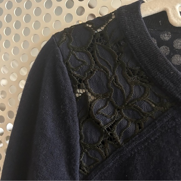 J Crew Merino Wool Crew Neck Sweater with Eyelet Lace Detail Size Small in Navy - Picture 7 of 7